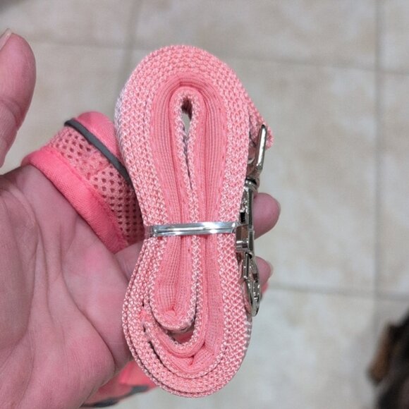 Pink Dog Harness And Leash New Without Tags - Picture 7 of 8